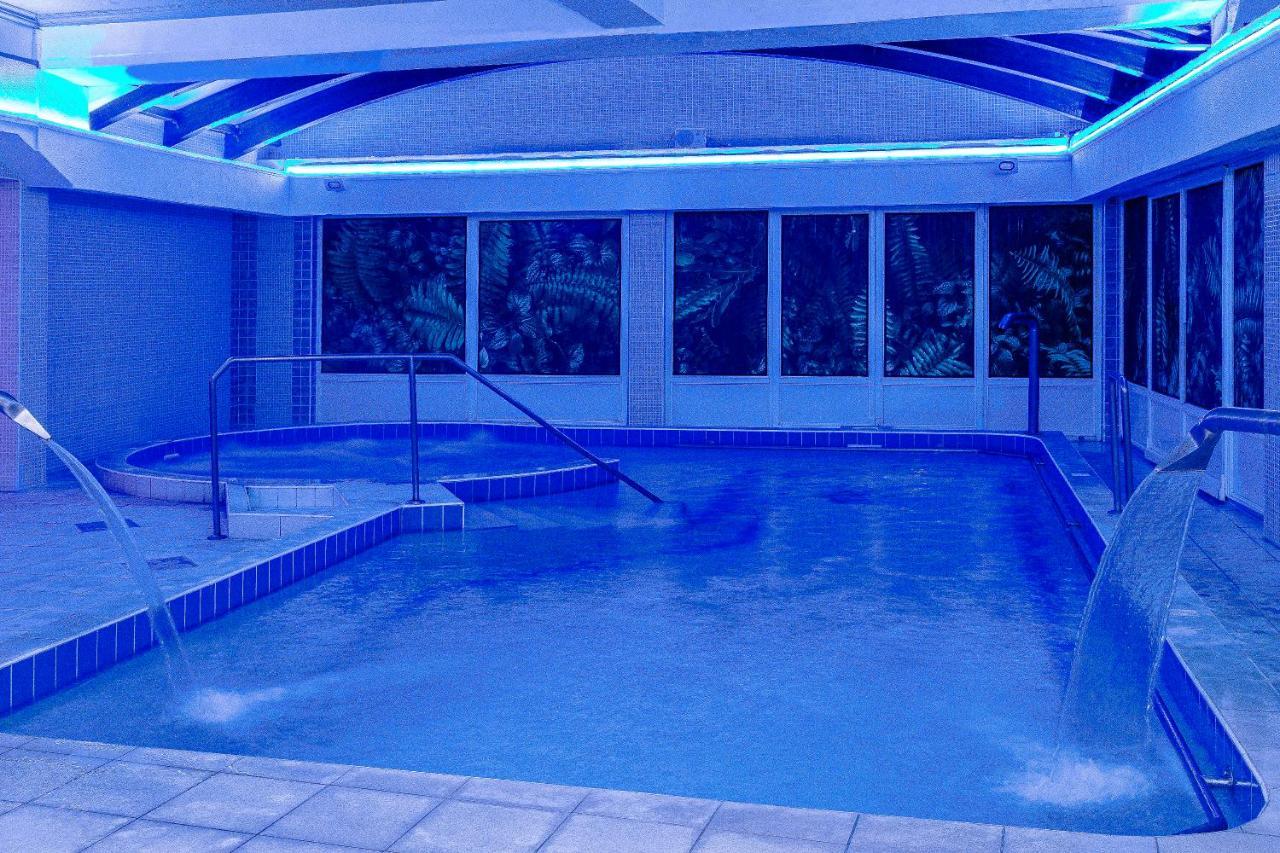 Aqua Blue Hotel Hajdúszoboszló Exterior foto