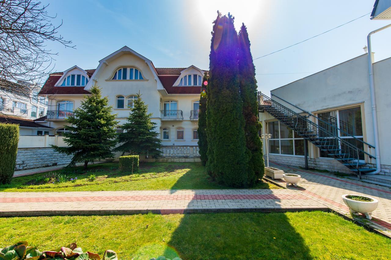 Aqua Blue Hotel Hajdúszoboszló Exterior foto